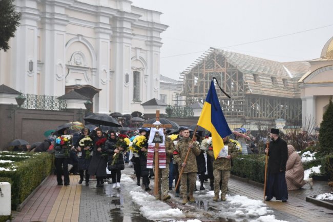 Лучани попрощалися із захисником України Валентином Бугайчуком