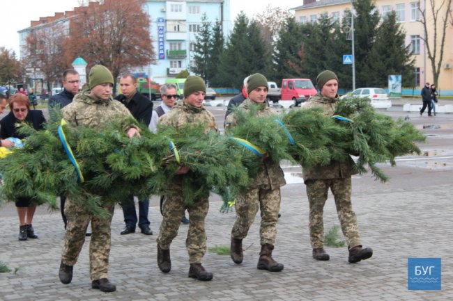 Як у Володимирі вшанували жертв Другої світової війни. ФОТО