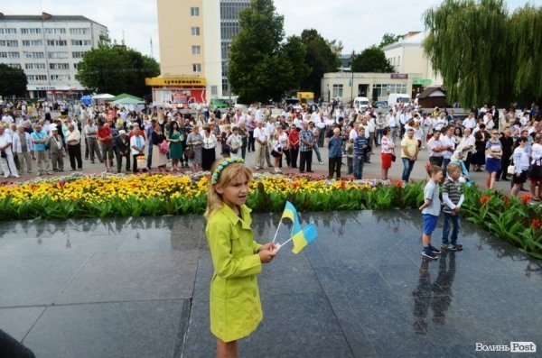 Вишите святкування Дня Незалежності у Луцьку. ФОТОРЕПОРТАЖ