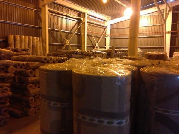 На волинській митниці затримали 9 тисяч метрів контрабандних килимів. ФОТО