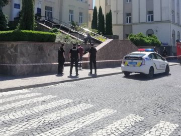 У Луцьку повідомили про замінування мерії.  ФОТО