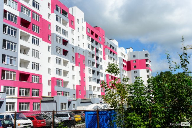 У Луцьку продовжують будувати комфортні та сучасні оселі у ЖК «Caramel Residence». ФОТО*