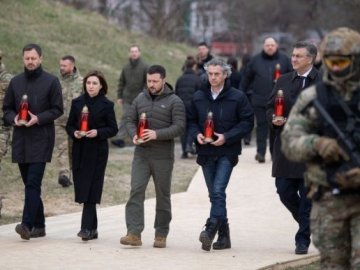 Зеленський про ядерну зброю РФ у Білорусі: Лукашенко більше нічого не вирішує