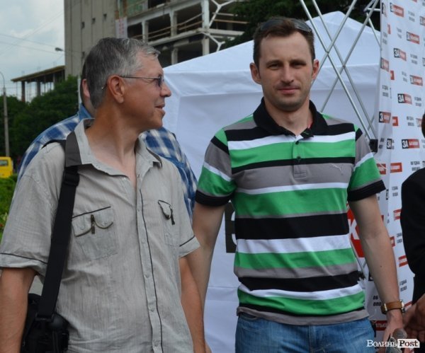 Луцьк вийшов на віче - захищати мову. ФОТО