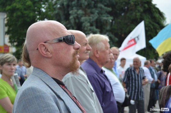 Луцьк вийшов на віче - захищати мову. ФОТО