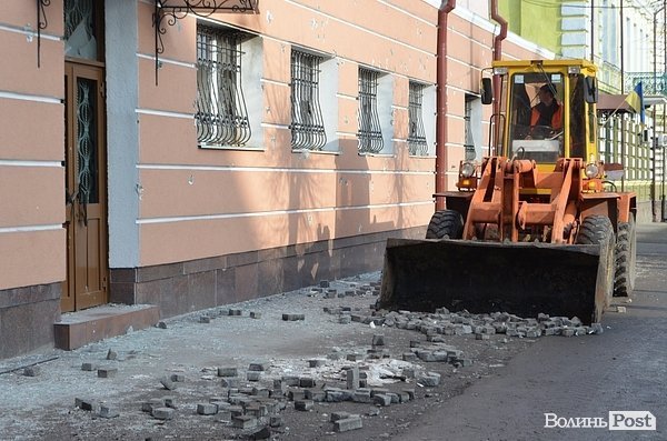 Активісти покинули управління міліції у Луцьку. ФОТО