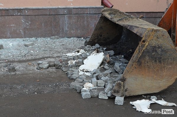 Активісти покинули управління міліції у Луцьку. ФОТО