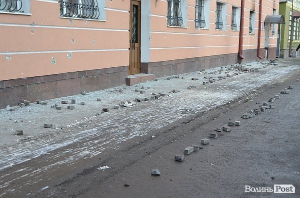 Активісти покинули управління міліції у Луцьку. ФОТО