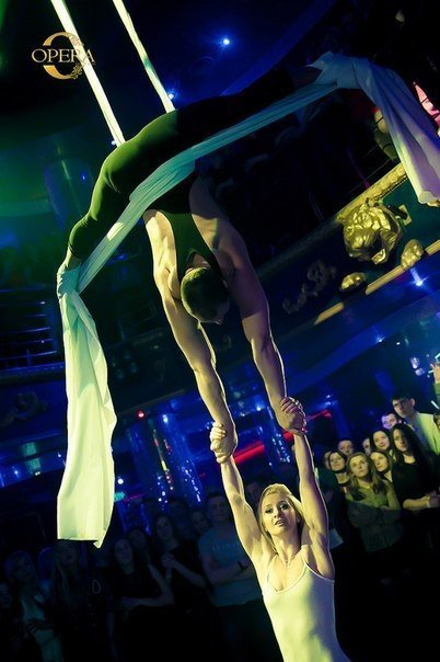 Фото з вечірки в клубі Opera