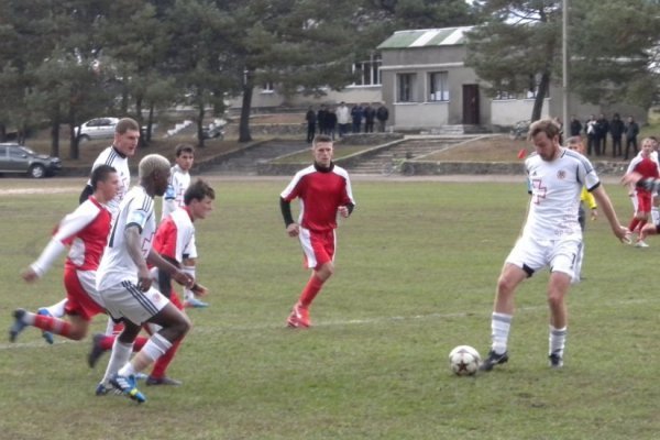Як «Волинь» грала в футбол у Маневичах. ФОТО