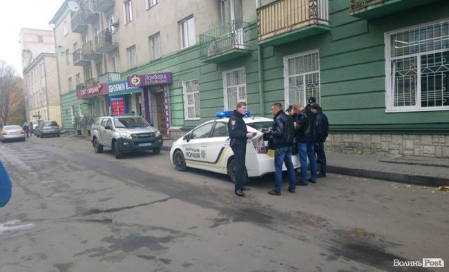 У центрі Луцька зловили ймовірного «наркобаригу». ФОТО