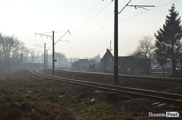 У Луцьку поїзд переїхав людей. ФОТО