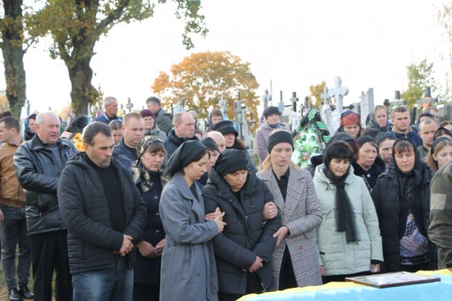 На Волині попрощалися з Героєм Віктором Войтком. ФОТО