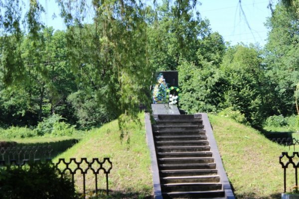 Ізраїльський посол побував у «луцькому Бабиному Яру». ФОТО