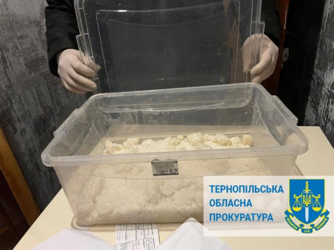 Банда з Терпопілля завалила наркотиками країни ЄС