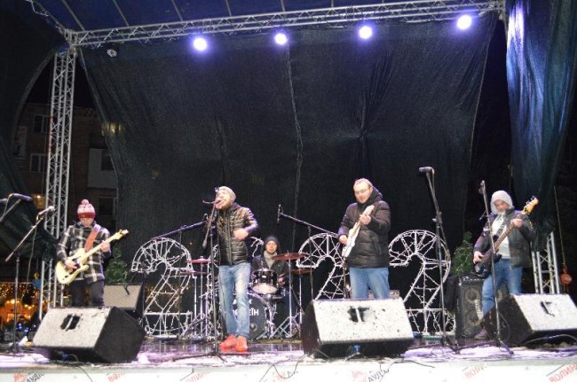 У Ковелі засяяла головна ялинка громади