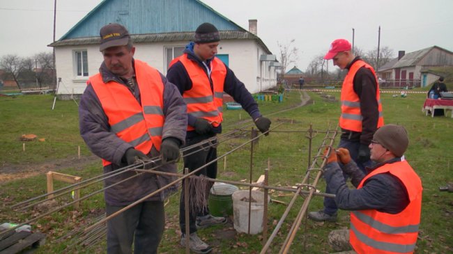 У Жиричах Ратнівського району почали будувати дитсадок. ФОТО