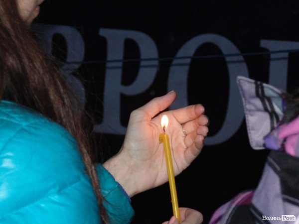 Лучанам передали Вифлиємський вогонь миру. ФОТО. ВІДЕО