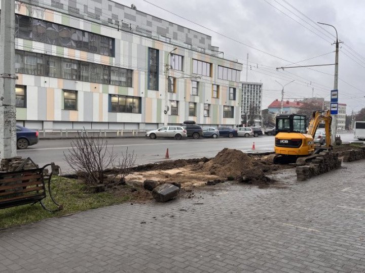 У Луцьку навпроти РЦ «Промінь» з’явиться нова парковка