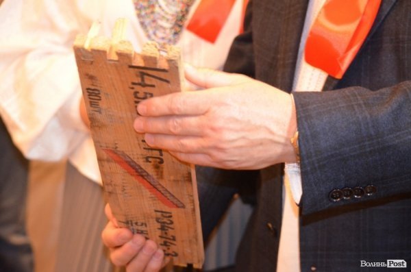 У Луцьку продавали ікони на потреби вояків АТО. ФОТО