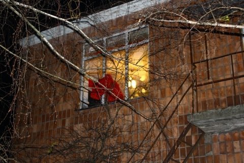 У Маневичах розгромили офіси комуністів і регіоналів. ФОТО