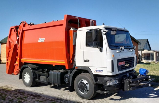 Громада поблизу Луцька придбала новий сміттєвоз