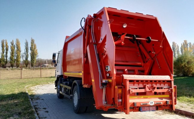 Громада поблизу Луцька придбала новий сміттєвоз