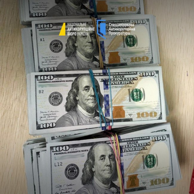 30 тисяч доларів - за забудову у Луцьку: депутатам обласної та міської рад повідомили про підозру