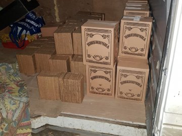У Луцьку фіскали вилучили 350 літрів безакцизного алкоголю. ФОТО