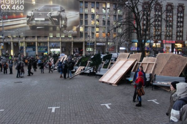 Київ барикадний. ФОТО