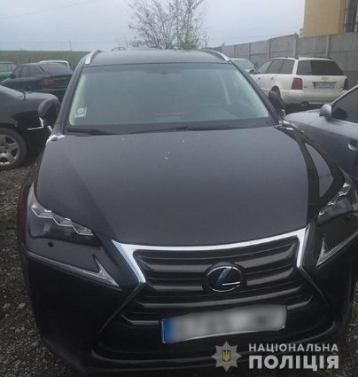  Викрили банду, яка продавала на Волині крадені в Європі елітні авто