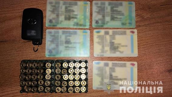  Викрили банду, яка продавала на Волині крадені в Європі елітні авто