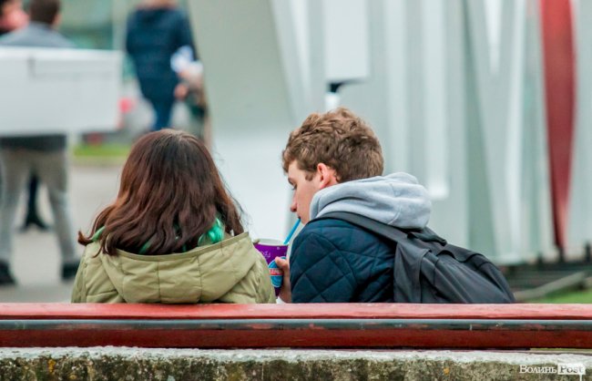 Кавовий Луцьк: як мешканці міста рятуються від холоду. ФОТО