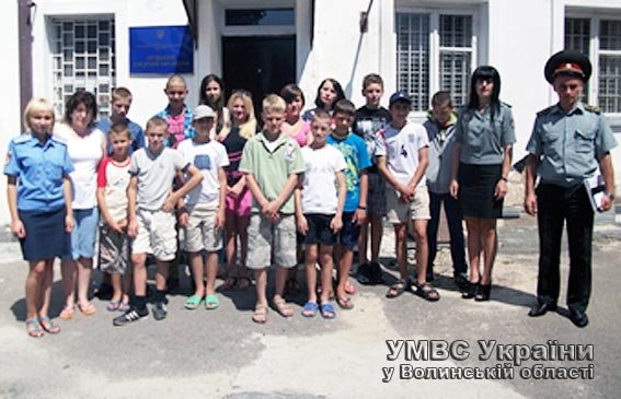 На Волині дітей привезли в слідчий ізолятор «для профілактики». ФОТО