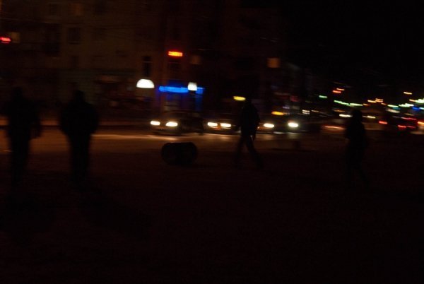 Фото нічного бунту в Луцьку