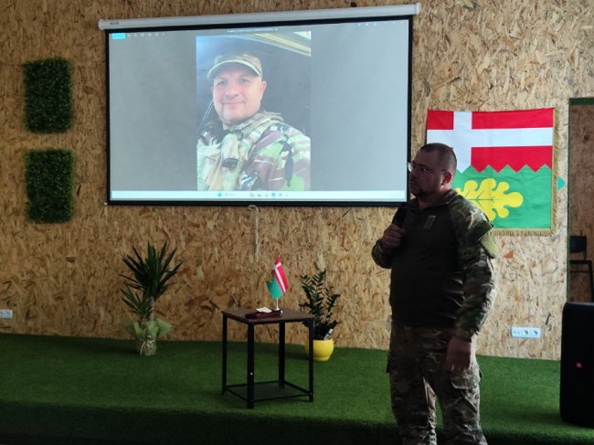 Дружині загиблого Героя з Волині, підполковника Юрія Стебленка вручили його посмертну нагороду