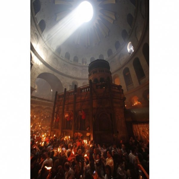 Сходження Благодатного вогню. ФОТО