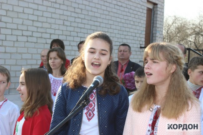 Василю Гею відкрили пам'ятну дошку в рідному селі. ФОТО