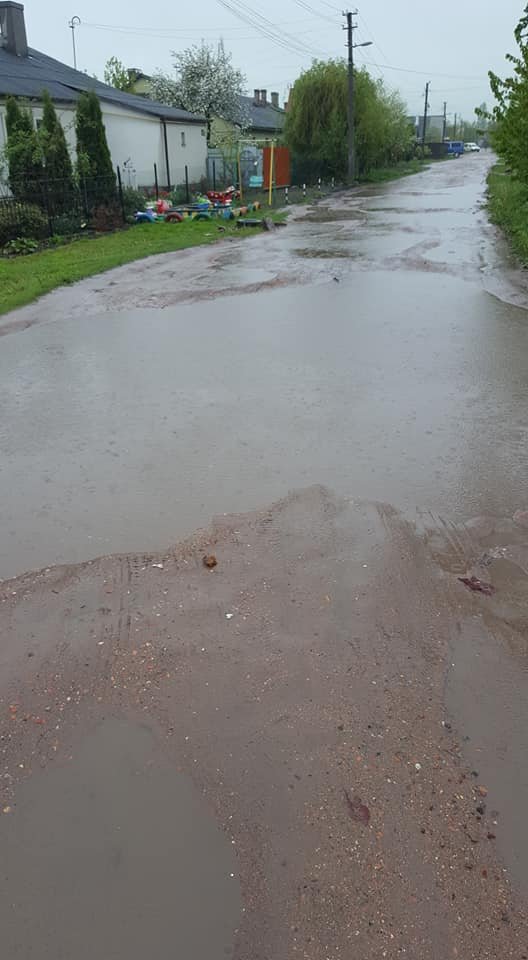 Волиняни погрожують перекрити трасу через незаасфальтовану вулицю. ФОТО, ВІДЕО