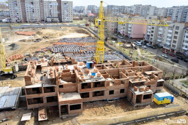 «Карамельні» квартири у яскравих багатоповерхівках: ЖК «Caramel Residence» продовжує зводити житло мрії. ФОТО*