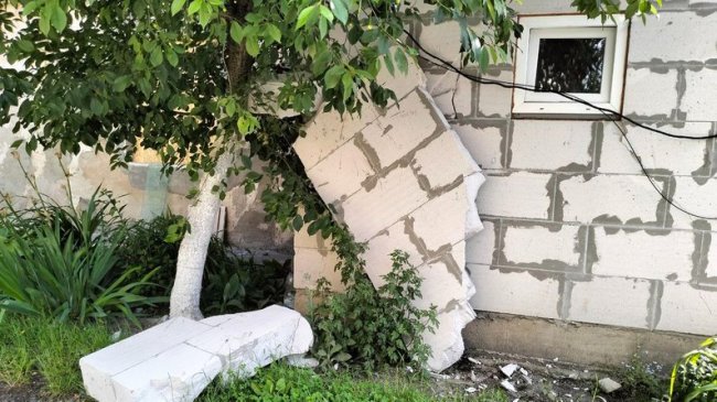 У Луцьку спеціальна комісія оглядає будинки, які постраждали від обстрілу рф. ВІДЕО