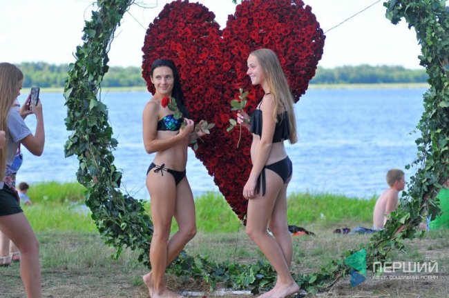 Зібров, вогнище, концерт: як у Згоранах Івана Купала святкували