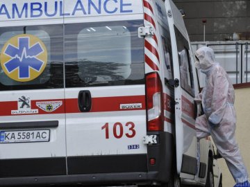 В Україні майже вдвічі зменшилась кількість  хворих на COVID-19