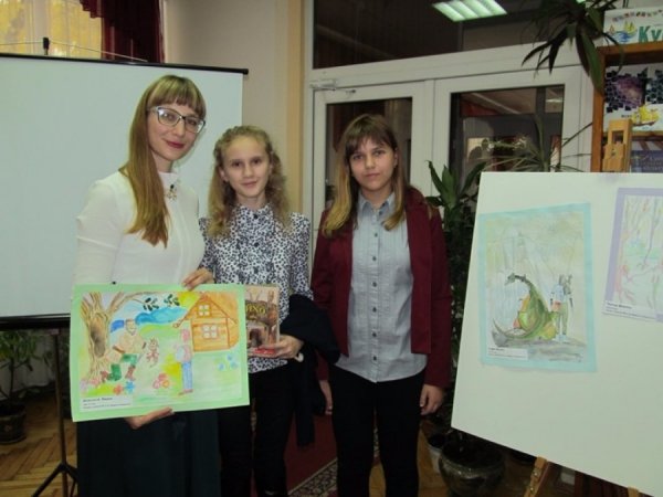 Лучанка презентувала книгу-переможницю конкурсу «Коронація слова»