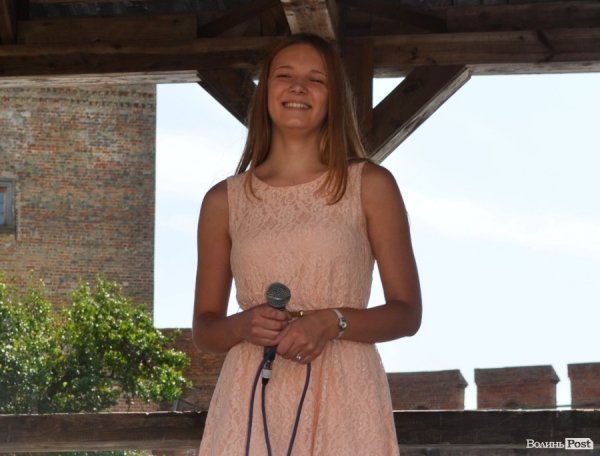 У Луцькому замку дітей вчили дзвонарному мистецтву. ФОТО