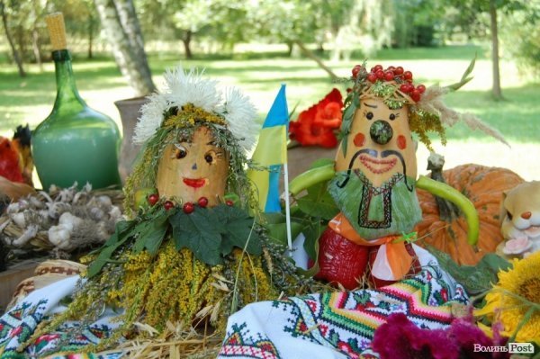 У День міста в Луцьку відбулося свято квітів. ФОТО