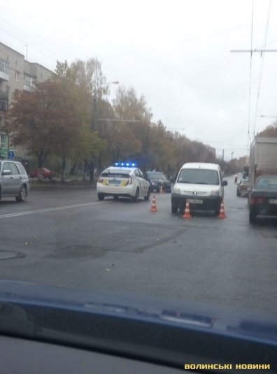 Поблизу луцької лікарні – ДТП. ФОТО