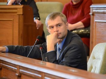 Волинські депутати не вірять головному фінансисту «на словах»
