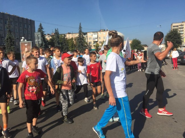 Тренування зі знаменитою спортсменкою та пробіжка із замом мера: у Ковелі стартував Олімпійський тиждень