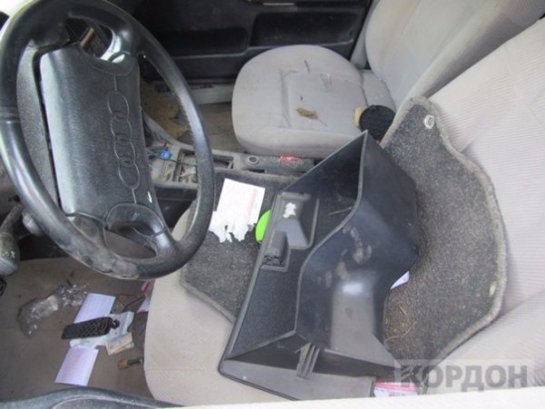 В любомльських лісах знайшли «автомобіль-привид». ФОТО